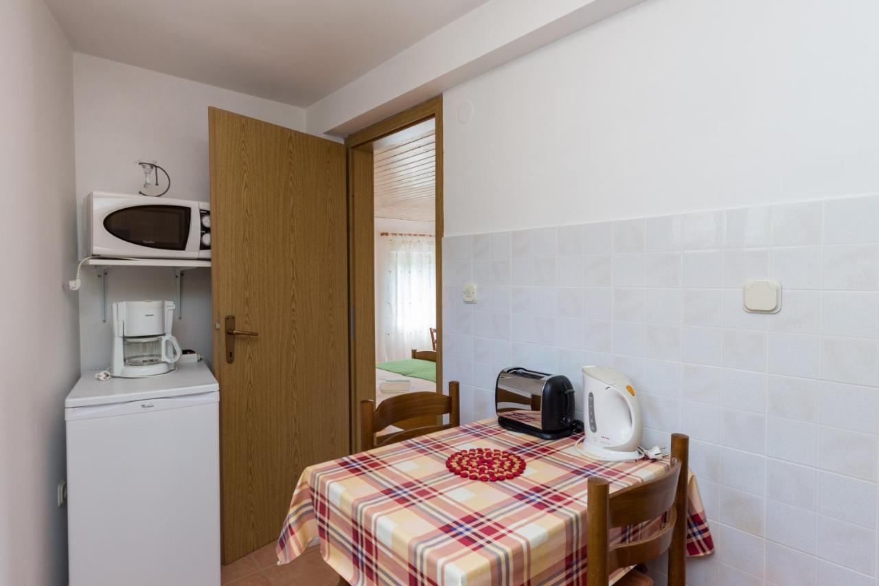 Apartments Miskovic Donje Celo Δωμάτιο φωτογραφία